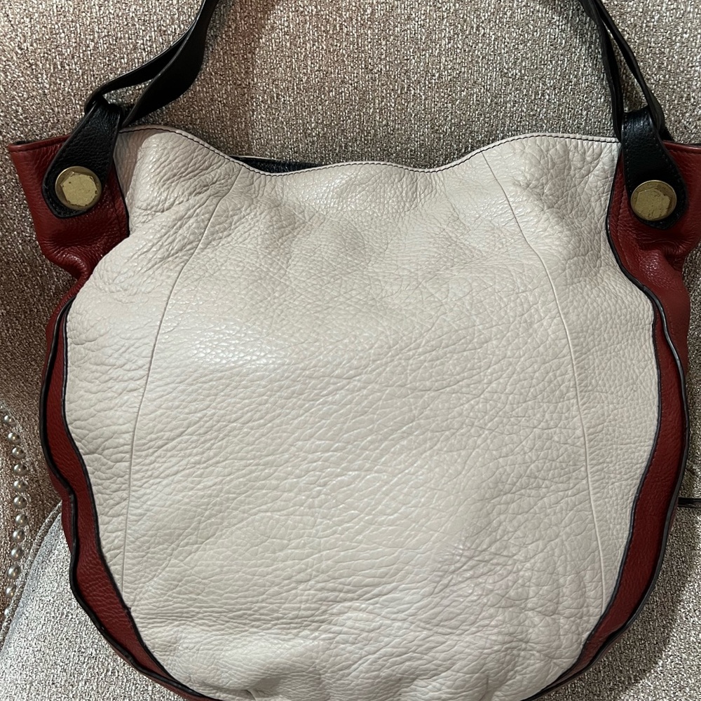 OrYANY Red and White Leather Hobo Bag with Style and Functionality. - Picture 14 of 15